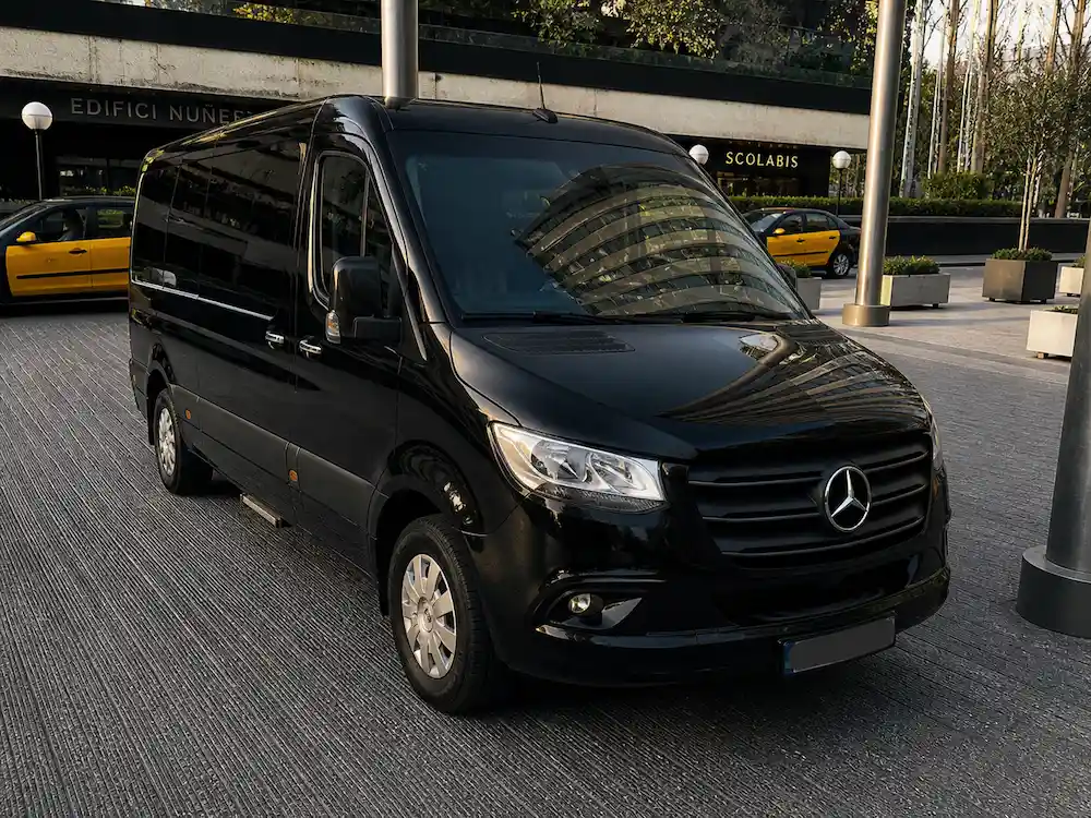 Mercedes Sprinter de 16 plazas para transporte con chófer